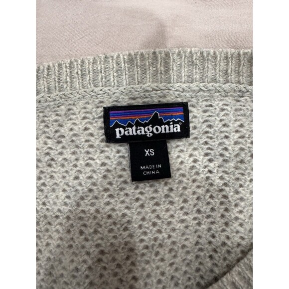 Patagonia Womens XS Recycled Cashmere Sweater Beige Baselayer Knit Crewneck - Picture 4 of 8